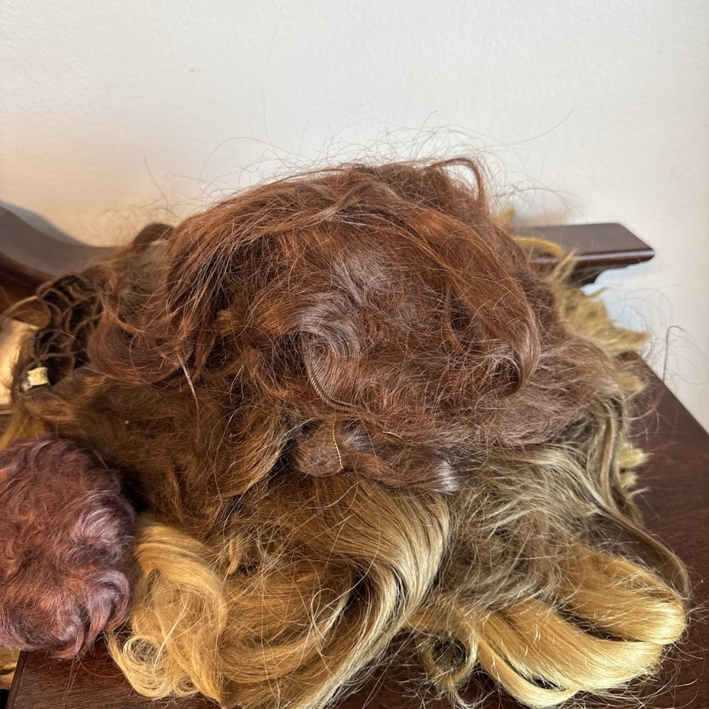 17 Pc. Lot of Various sizes, Color & Brands Doll Wigs Vintage Doll Hair Clips - Picture 1 of 16